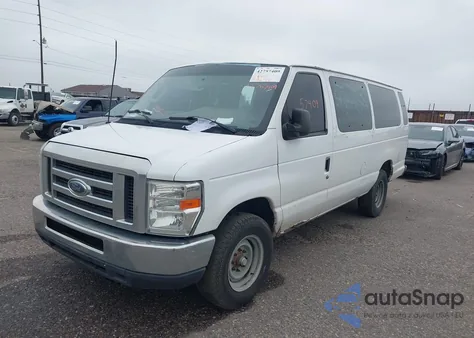 2013 Ford Econoline E350 Super Duty Wagon z USA, uszkodzony, nr VIN 1FBSS3BS0DDB18166